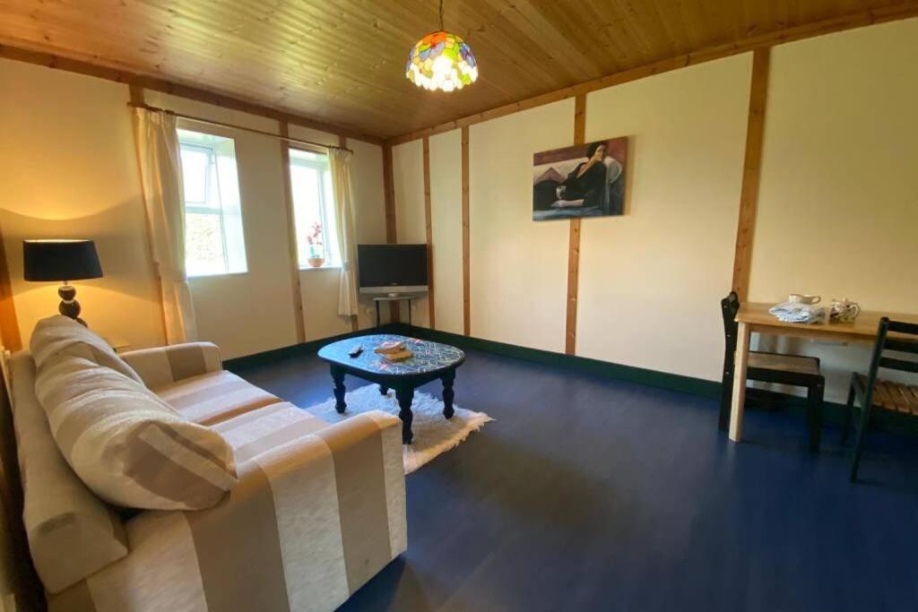 The Cosy Cabin Swinford Exteriör bild